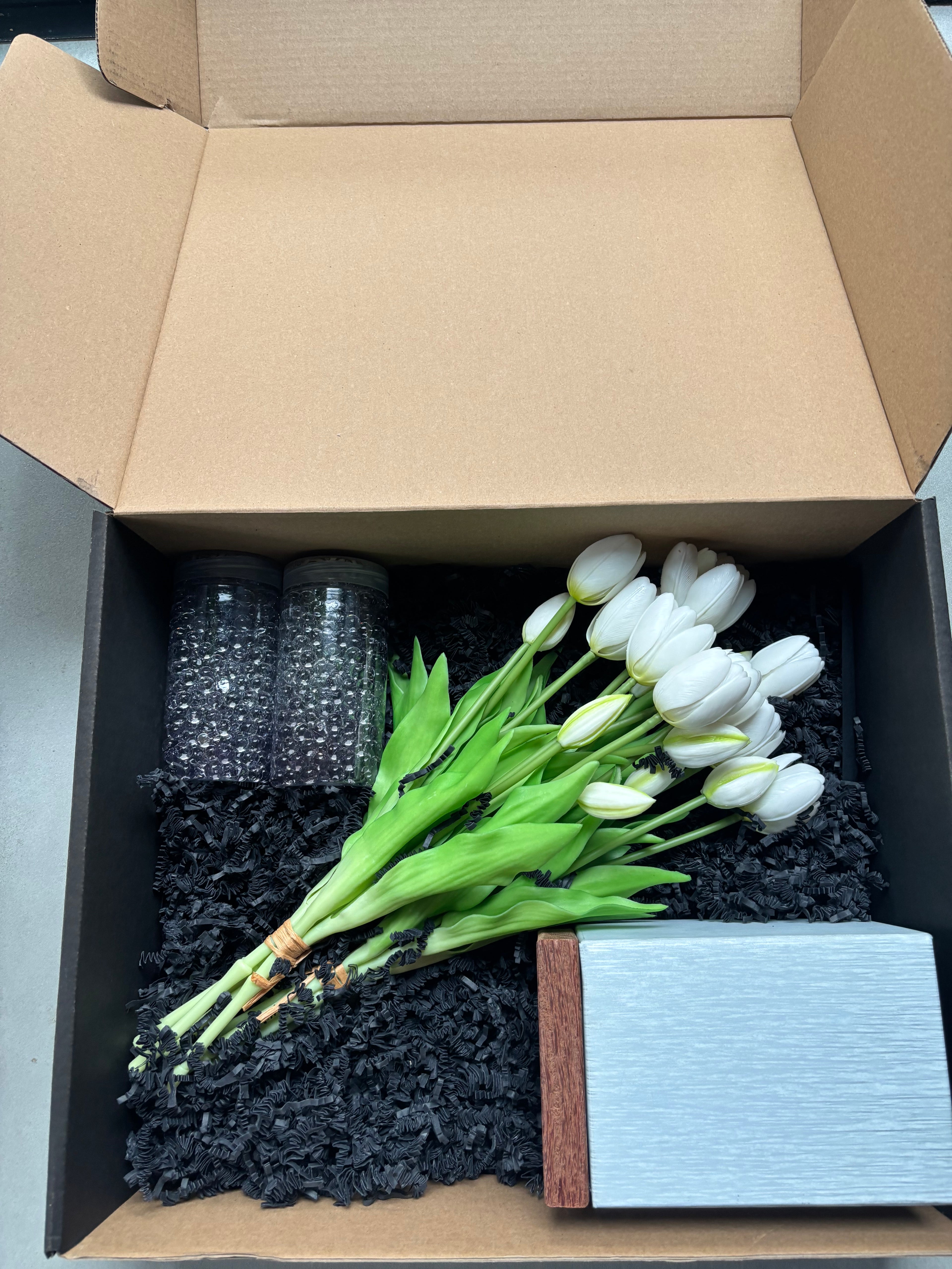 Minimalistic Platinum Set  White tulips