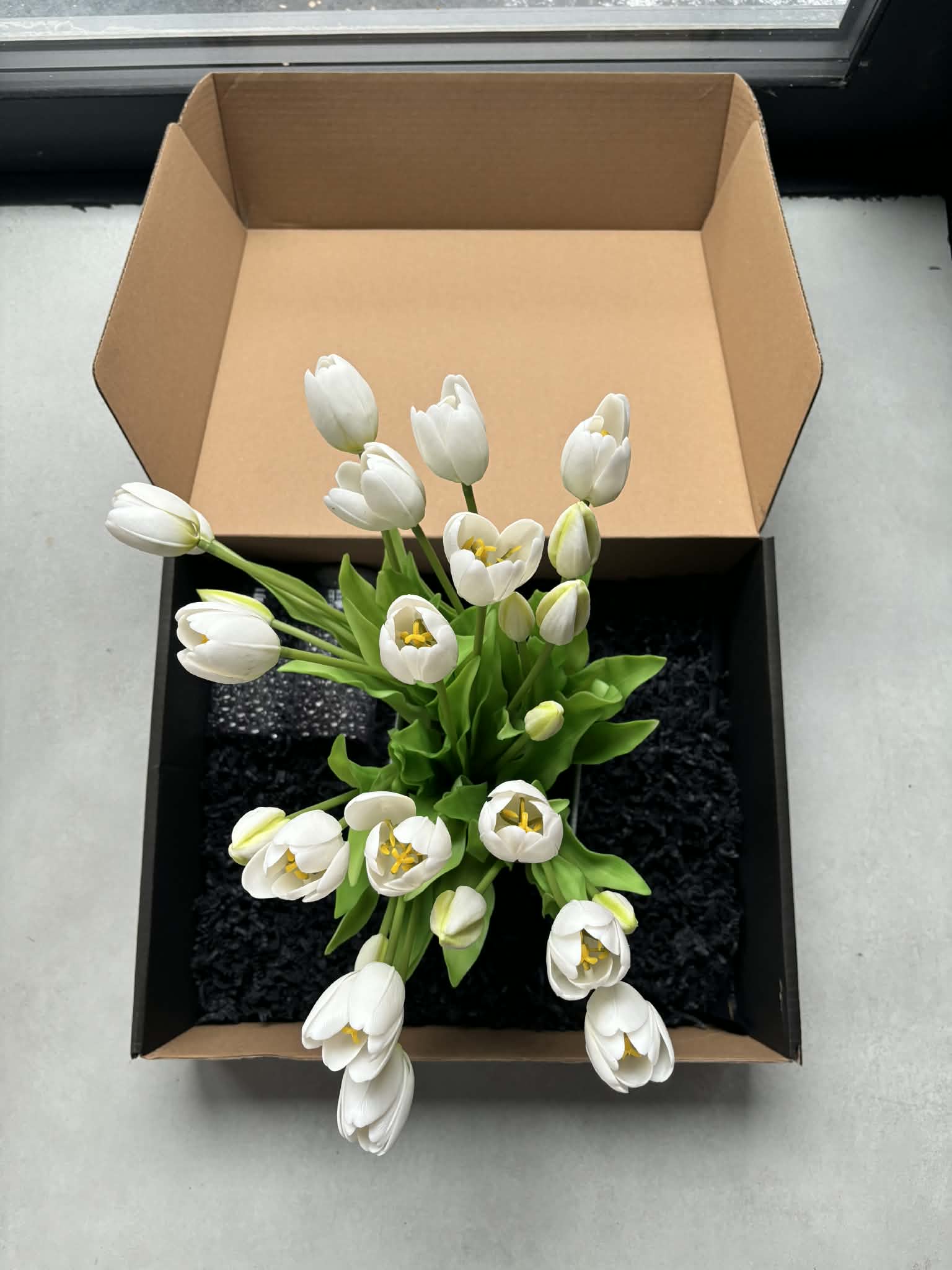 Minimalistic Platinum Set  White tulips